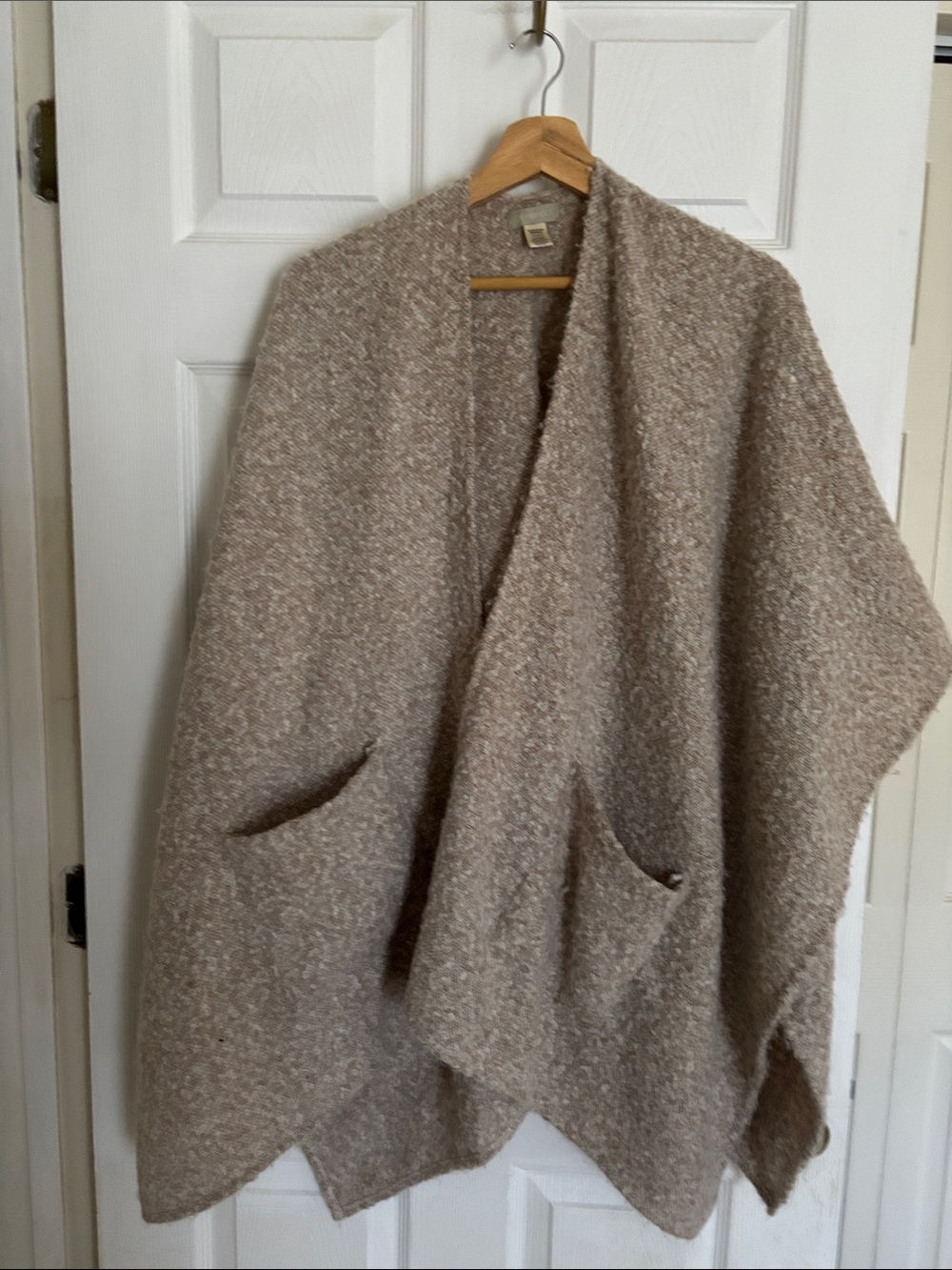Demdaco Taupe Open-Front Knit Poncho with Pockets